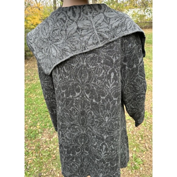 Peruvian Connection Alpaca Wool Jacquard Cardigan Coat Sweater – Gray Floral – L - Picture 5 of 15